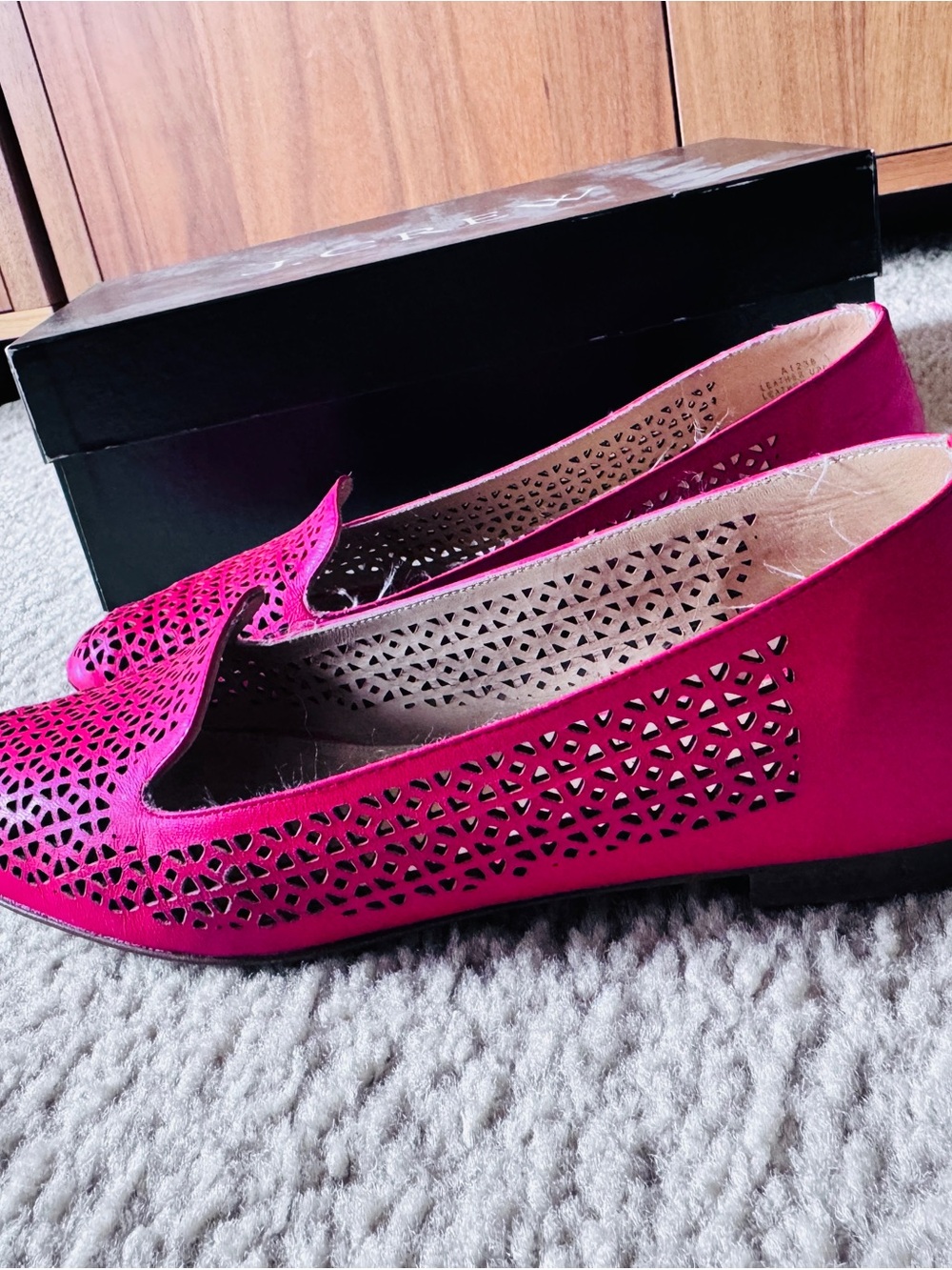 Women's Fuchsia Laser-Cut Slip-On Flats
